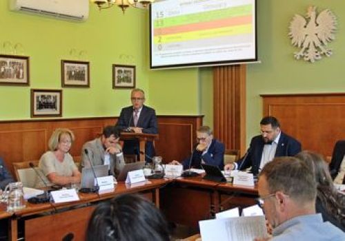 Ilustracja artykułu: "Absolutorium dla burmistrza miasta"